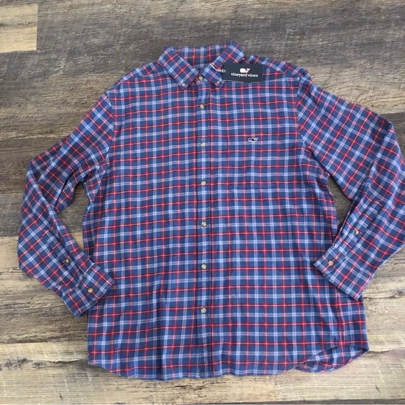 Vineyard Vines Other - Vineyard Vines Men’s NWT XL Tucker shirt 97% Cotton 3% Spandex